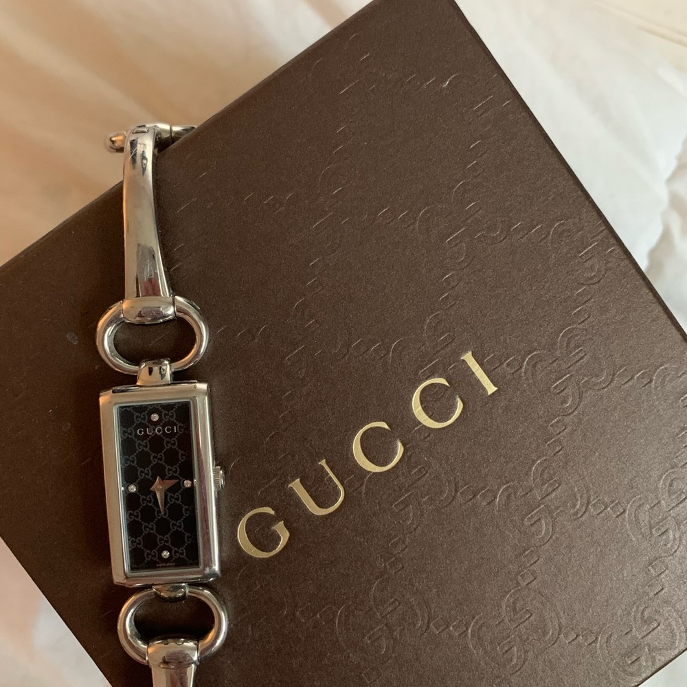 OFFER - Authentic Gucci Watch With Original Box
